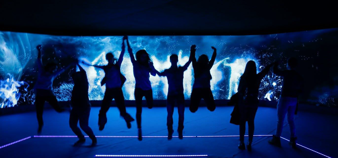 #C4d #Xpartciles #VVVV